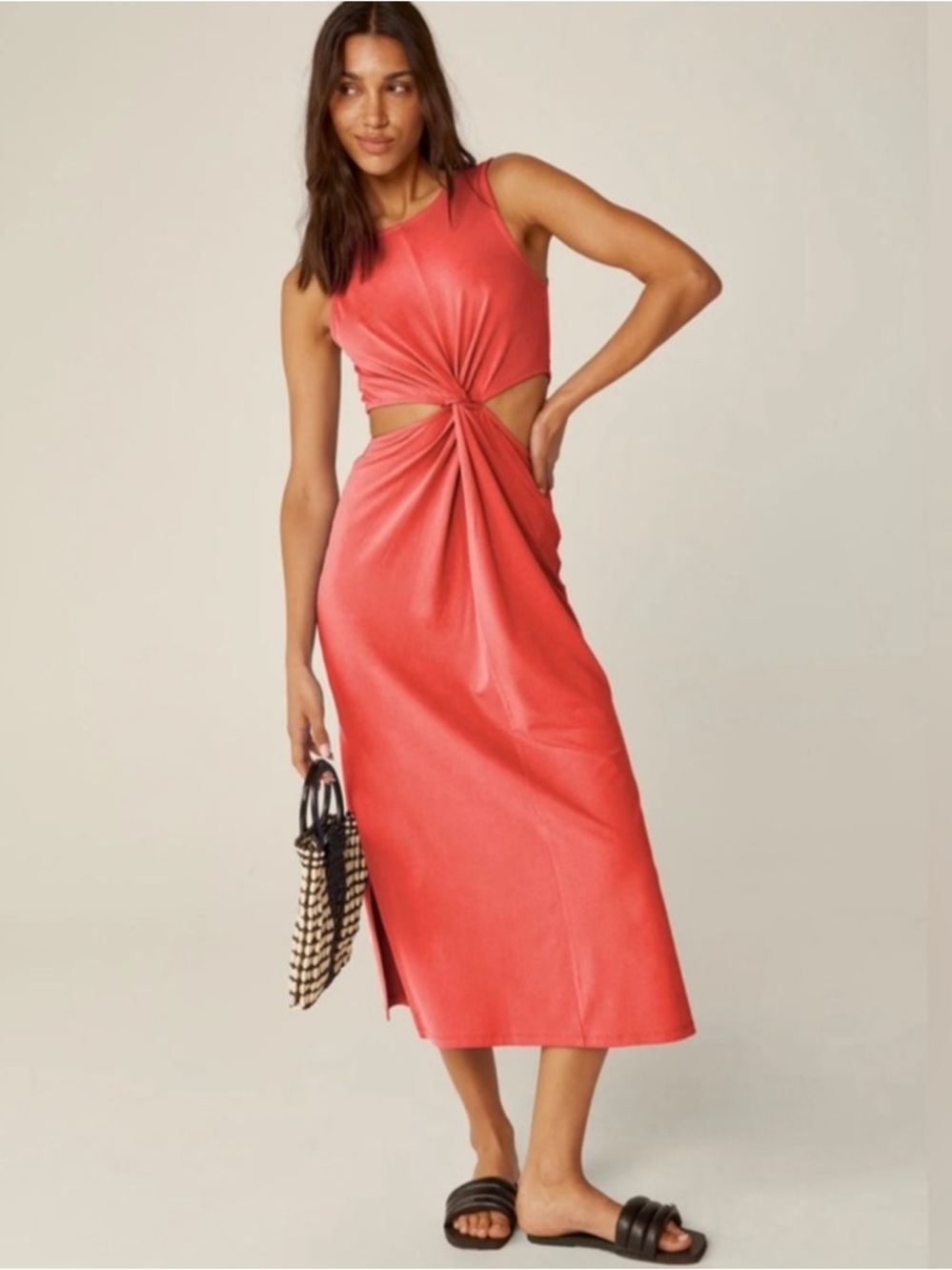 Beyond Yoga coral around the world  Twist Midi Dress